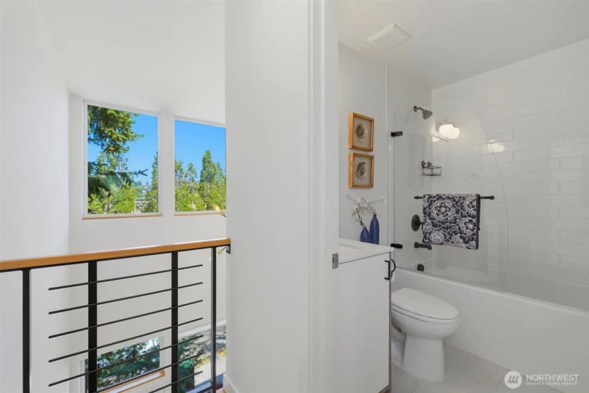 Property photo for 3645 22nd Avenue W #g, Seattle photo 9