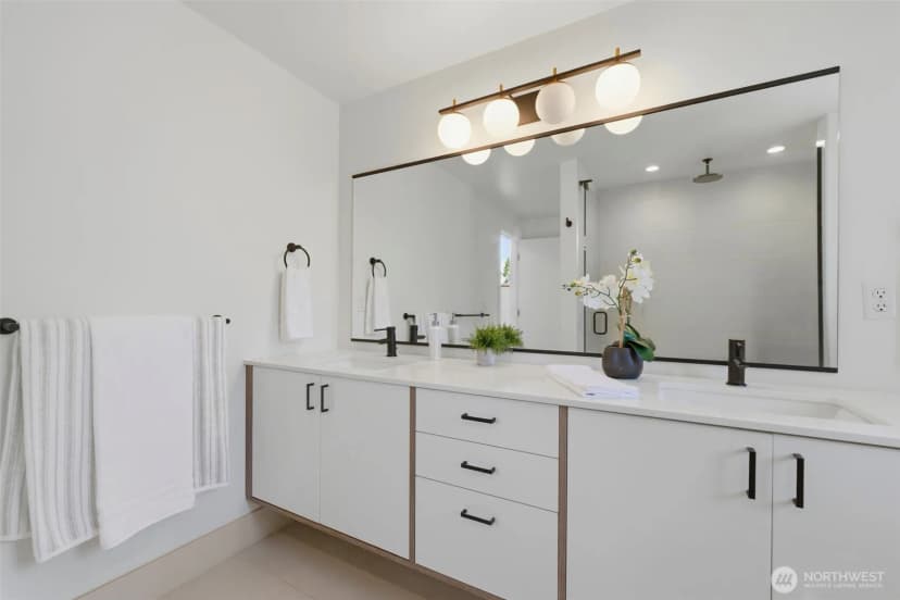 Property photo for 3645 22nd Avenue W #g, Seattle photo 20