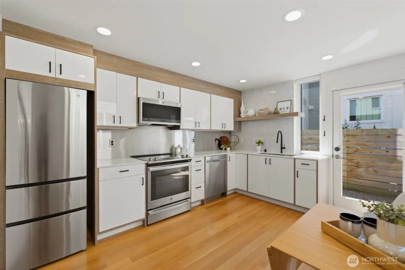 Property photo for 3645 22nd Avenue W #g, Seattle photo 2