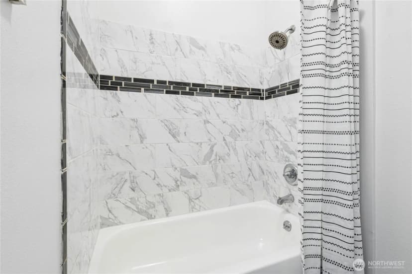 Property photo for 7530 43rd Avenue S #b, Seattle photo 31