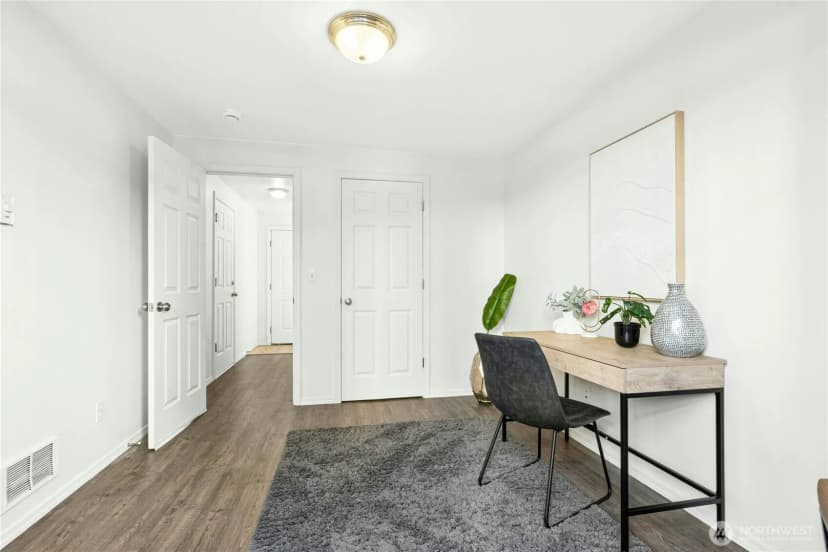 Property photo for 7530 43rd Avenue S #b, Seattle photo 9