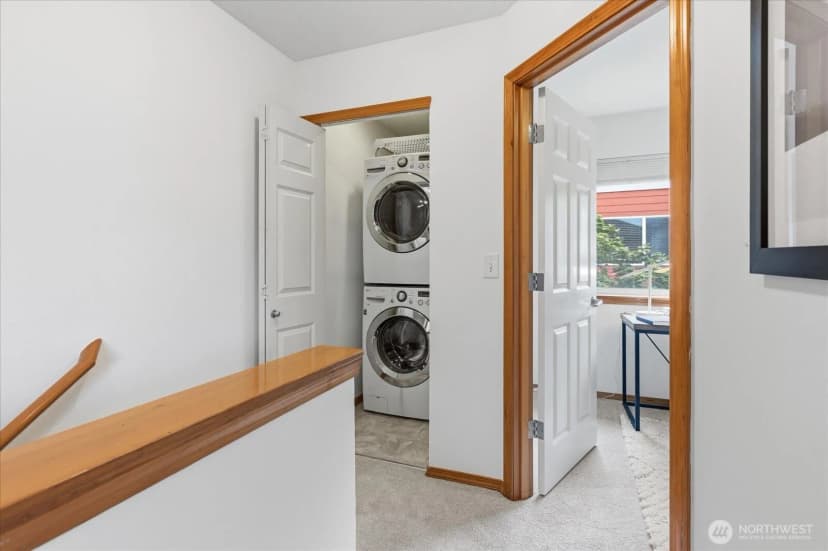 Property photo for 4736 Delridge Way Sw #b, Seattle photo 11