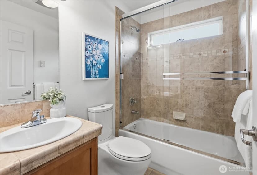 Property photo for 4736 Delridge Way Sw #b, Seattle photo 14