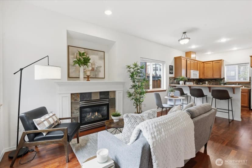 Property photo for 4736 Delridge Way Sw #b, Seattle photo 9