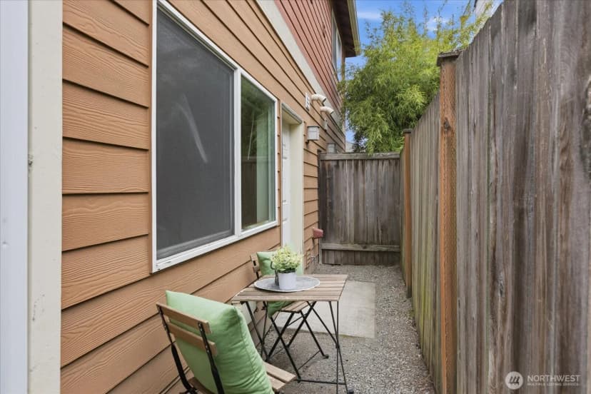 Property photo for 4736 Delridge Way Sw #b, Seattle photo 17