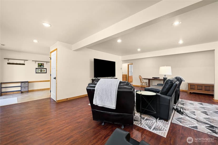 Property photo for 2561 Lakeridge Drive, Ferndale photo 28