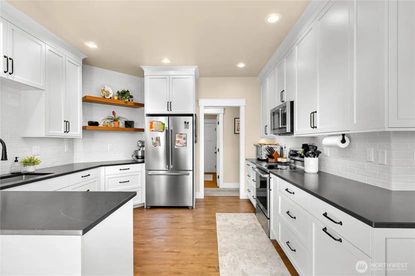 Property photo for 2561 Lakeridge Drive, Ferndale photo 13