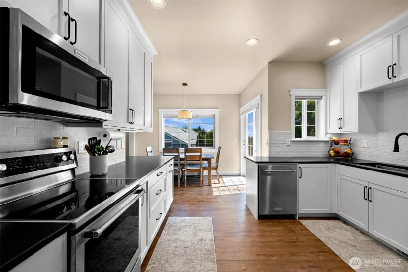 Property photo for 2561 Lakeridge Drive, Ferndale photo 17