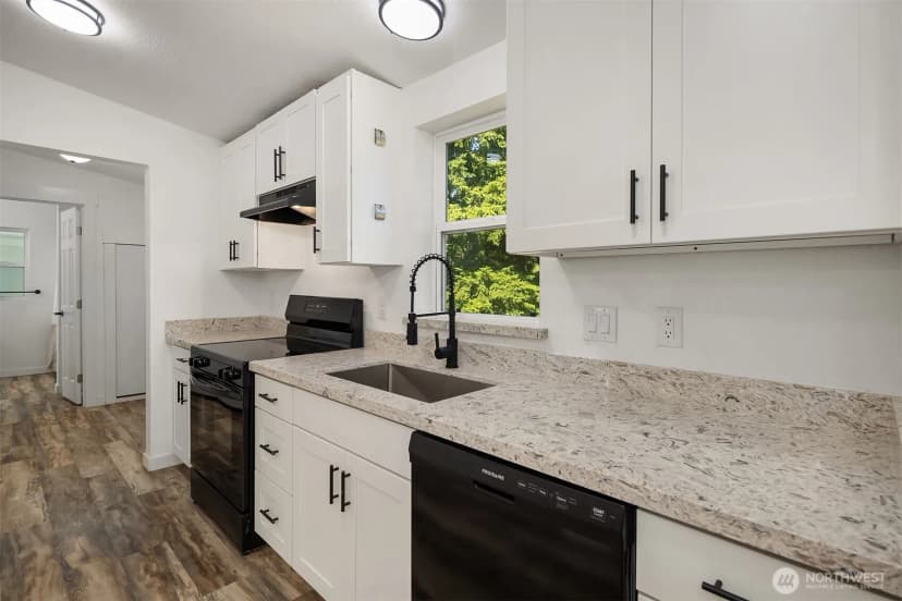 Property photo for 7725 Delvan Hill Road, Sedro Woolley photo 16