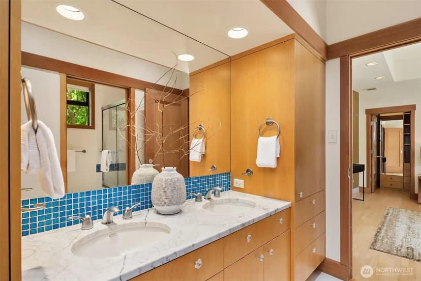 Property photo for 5511 104th Avenue Ne, Kirkland photo 28