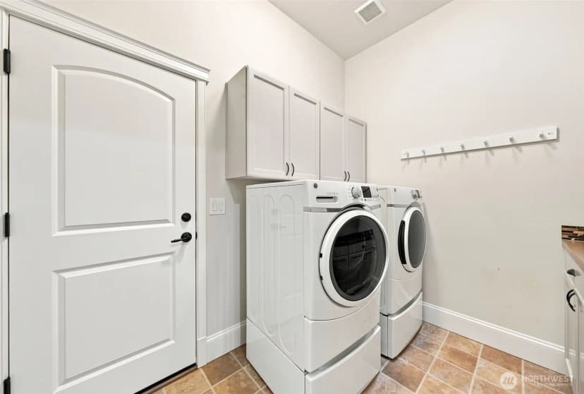 Property photo for 18718 145th Street E, Bonney Lake photo 25
