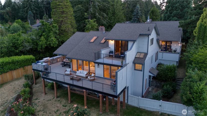 Property photo for 2827 Moorelands Drive Nw, Gig Harbor photo 3