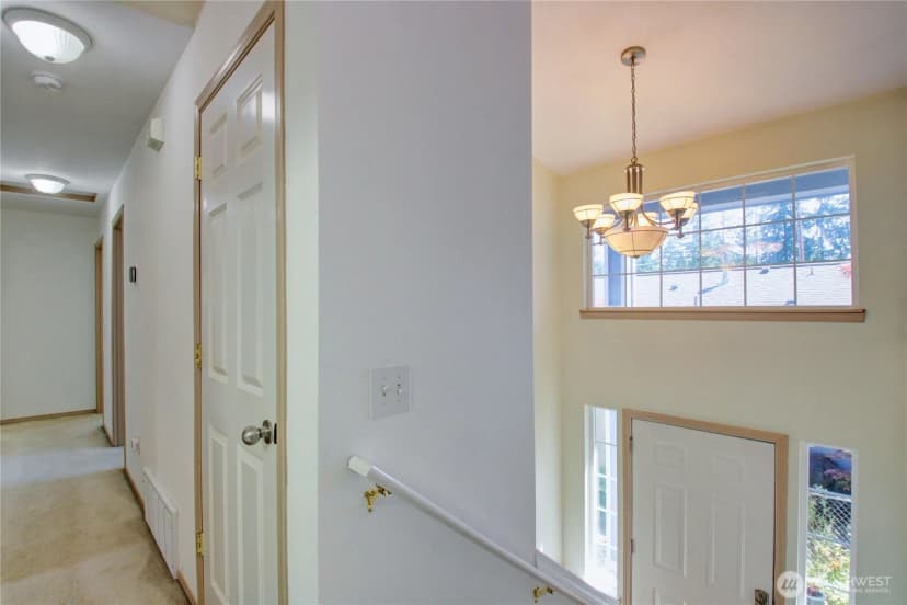 Property photo for 5208 213th Place Sw, Mountlake Terrace photo 12
