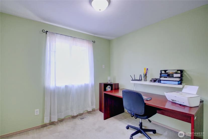 Property photo for 5208 213th Place Sw, Mountlake Terrace photo 14