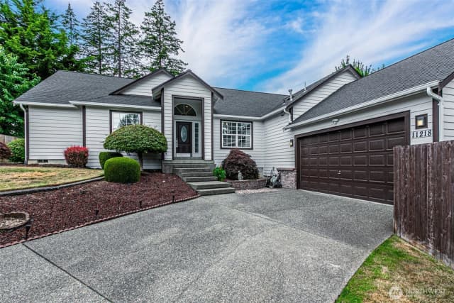 Property photo for 11218 215th Avenue E, Bonney Lake photo 2