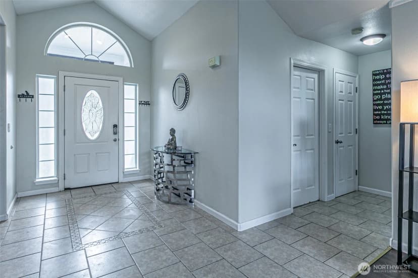 Property photo for 11218 215th Avenue E, Bonney Lake photo 3