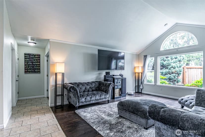Property photo for 11218 215th Avenue E, Bonney Lake photo 5