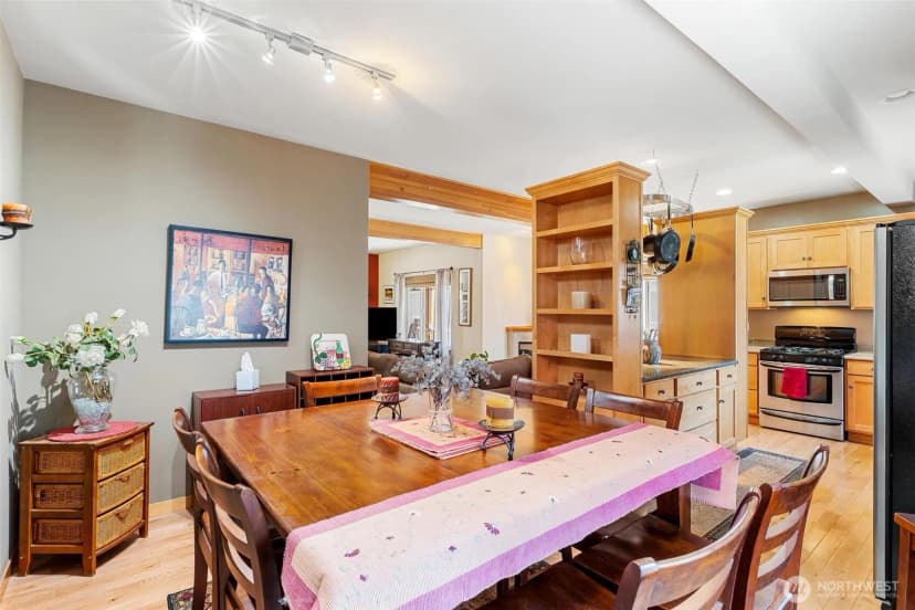 Property photo for 6617 198th Place Sw, Lynnwood photo 17