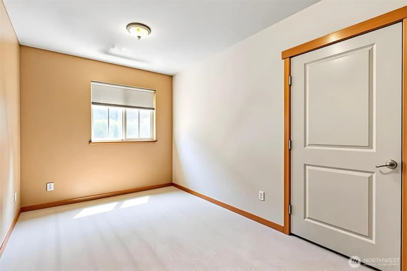 Property photo for 6617 198th Place Sw, Lynnwood photo 31