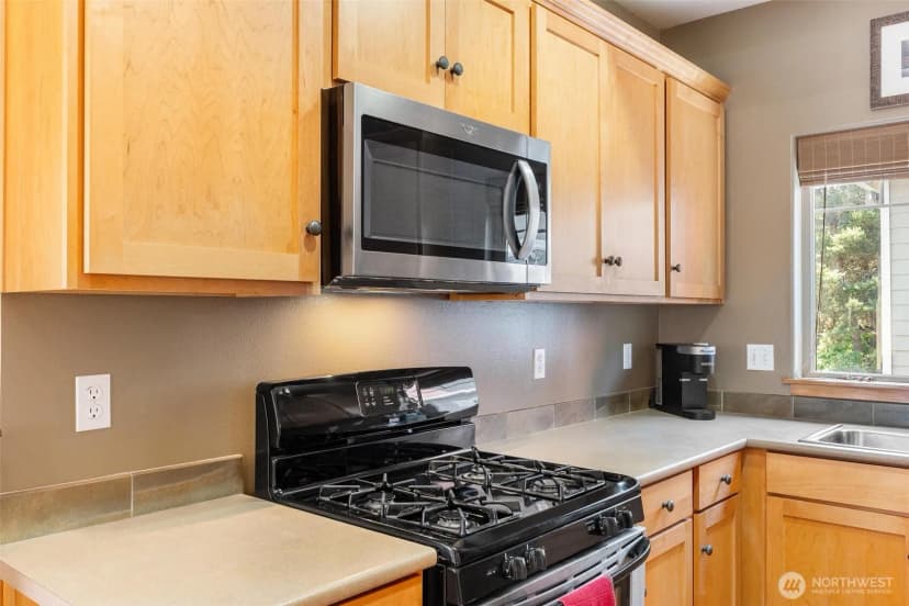 Property photo for 6617 198th Place Sw, Lynnwood photo 12