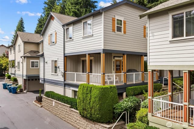 Property photo for 6617 198th Place Sw, Lynnwood