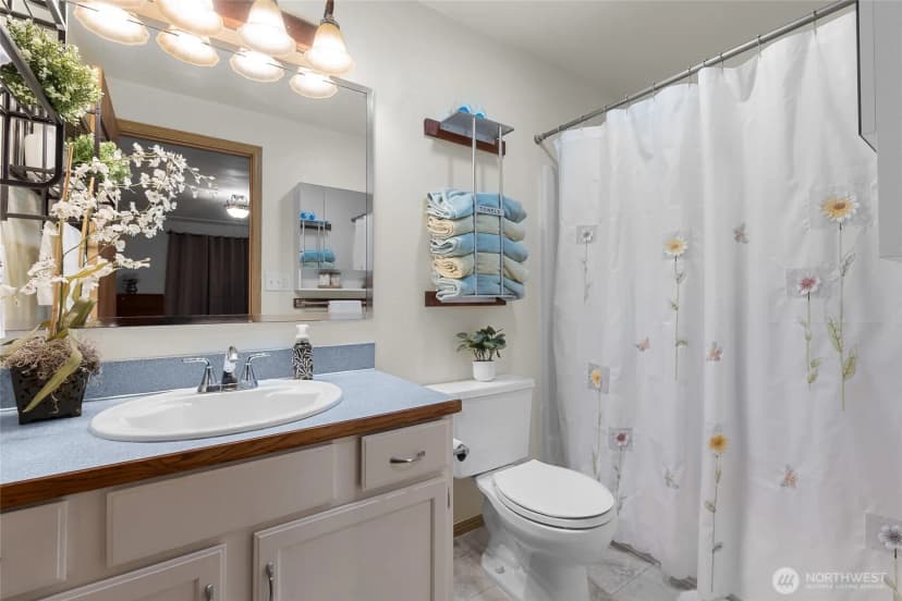 Property photo for 21827 Crest Lane Se, Yelm photo 21