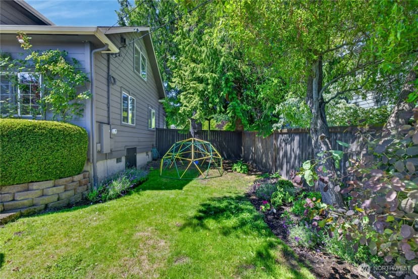 Property photo for 2203 22nd Street, Anacortes photo 36