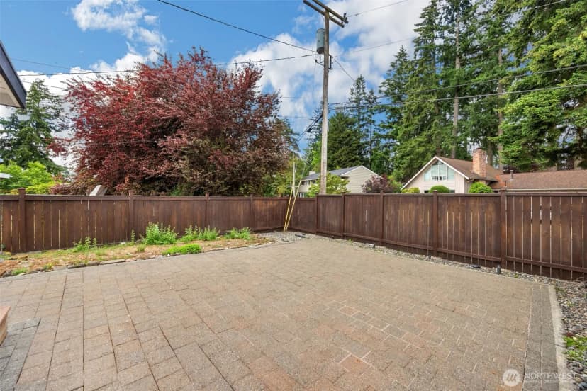 Property photo for 512 167th Ave Ne, Bellevue photo 32