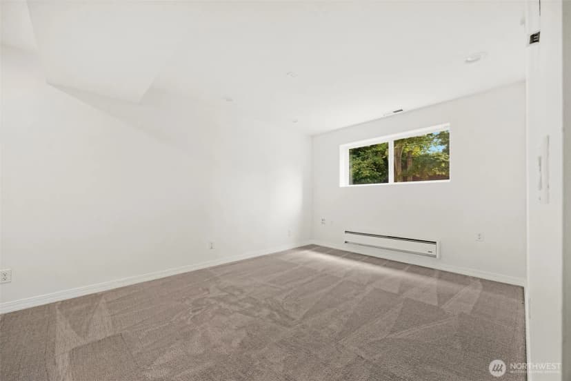Property photo for 512 167th Ave Ne, Bellevue photo 27