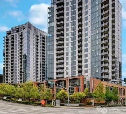 Property photo for 10610 Ne 9th Place #1501, Bellevue photo 39