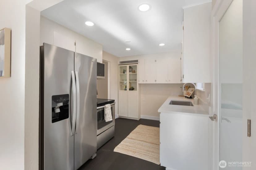 Property photo for 3318 20th Avenue S, Seattle photo 12