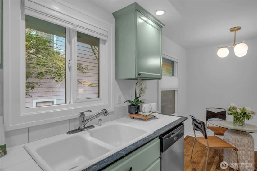 Property photo for 2315 B Franklin Avenue E #b, Seattle photo 12
