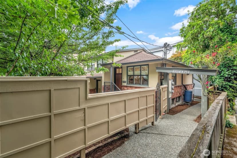Property photo for 2315 B Franklin Avenue E #b, Seattle photo 38