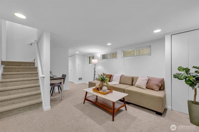 Property photo for 2315 B Franklin Avenue E #b, Seattle photo 17