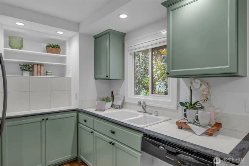 Property photo for 2315 B Franklin Avenue E #b, Seattle photo 10