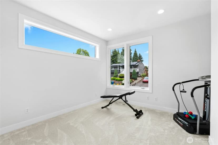 Property photo for 14737 56th Avenue S, Tukwila photo 16