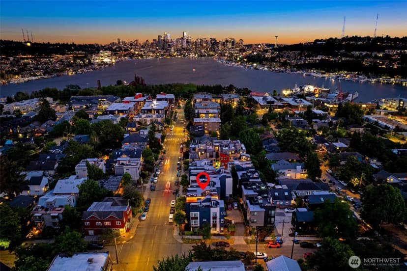 Property photo for 3551 Wallingford Avenue N, Seattle