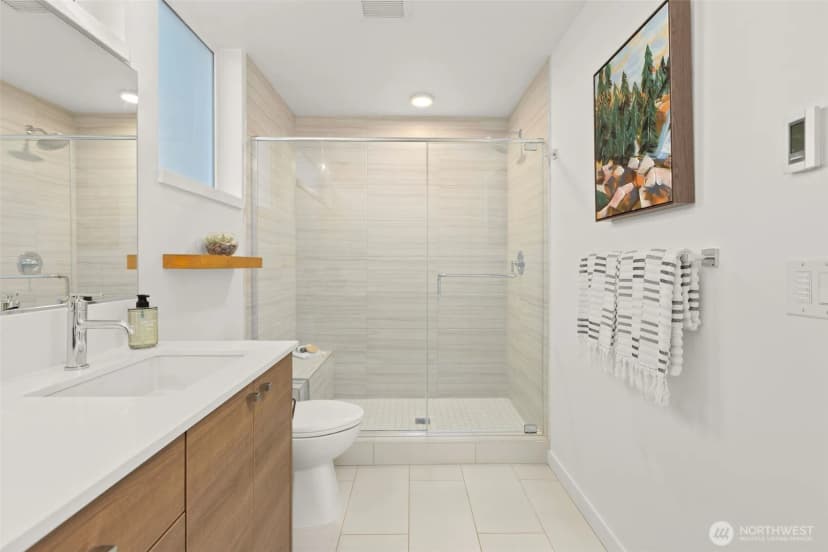 Property photo for 3551 Wallingford Avenue N, Seattle photo 11