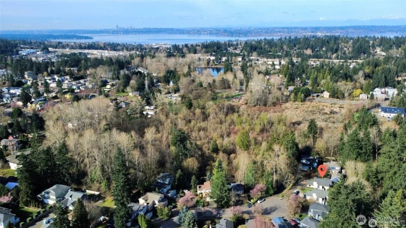 Property photo for 12708 Ne 97th Place, Kirkland photo 36