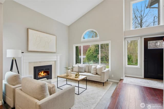 Property photo for 12708 Ne 97th Place, Kirkland photo 3