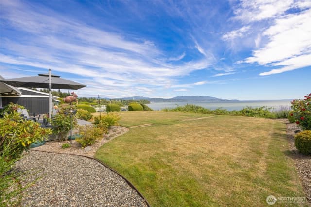 Property photo for 3919 Cliffside Drive, Bellingham photo 4