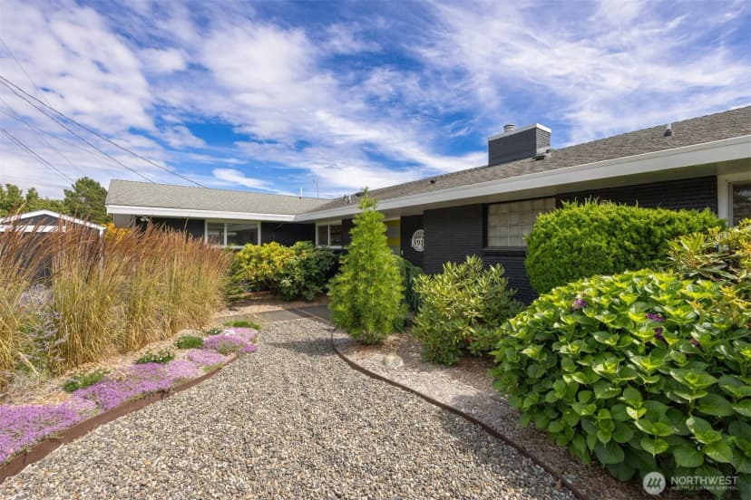 Property photo for 3919 Cliffside Drive, Bellingham photo 10