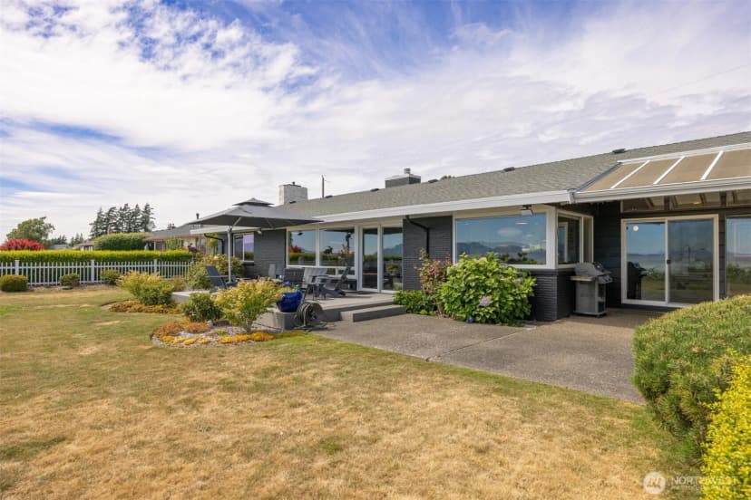 Property photo for 3919 Cliffside Drive, Bellingham photo 15