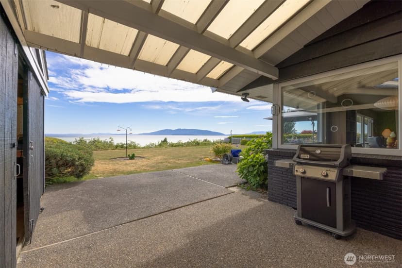 Property photo for 3919 Cliffside Drive, Bellingham photo 17