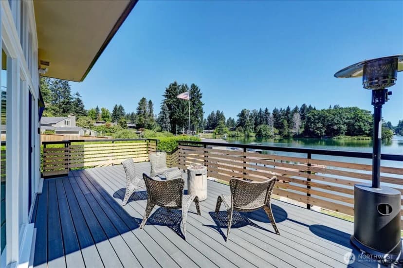 Property photo for 10837 Evergreen Terrace Sw, Lakewood photo 16