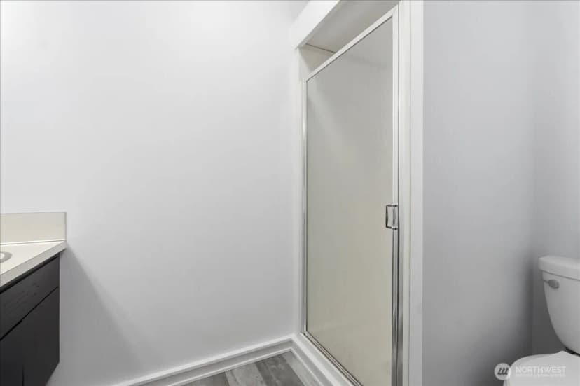 Property photo for 10837 Evergreen Terrace Sw, Lakewood photo 33