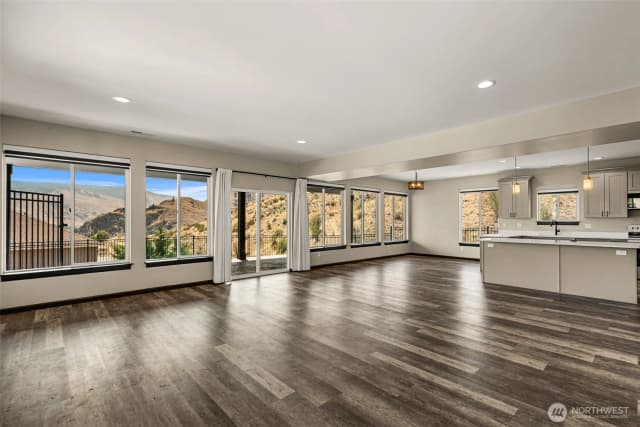 Property photo for 9971 Saska Way, Entiat photo 5