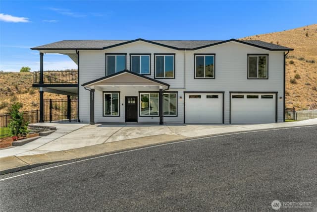 Property photo for 9971 Saska Way, Entiat photo 3
