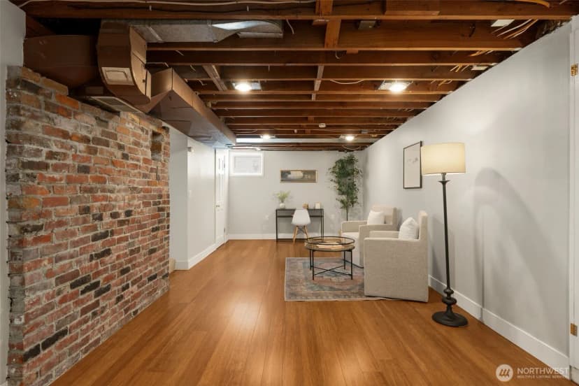 Property photo for 14032 Stone Avenue N, Seattle photo 12