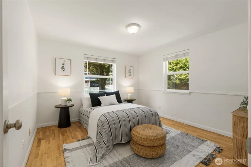 Property photo for 14032 Stone Avenue N, Seattle photo 9